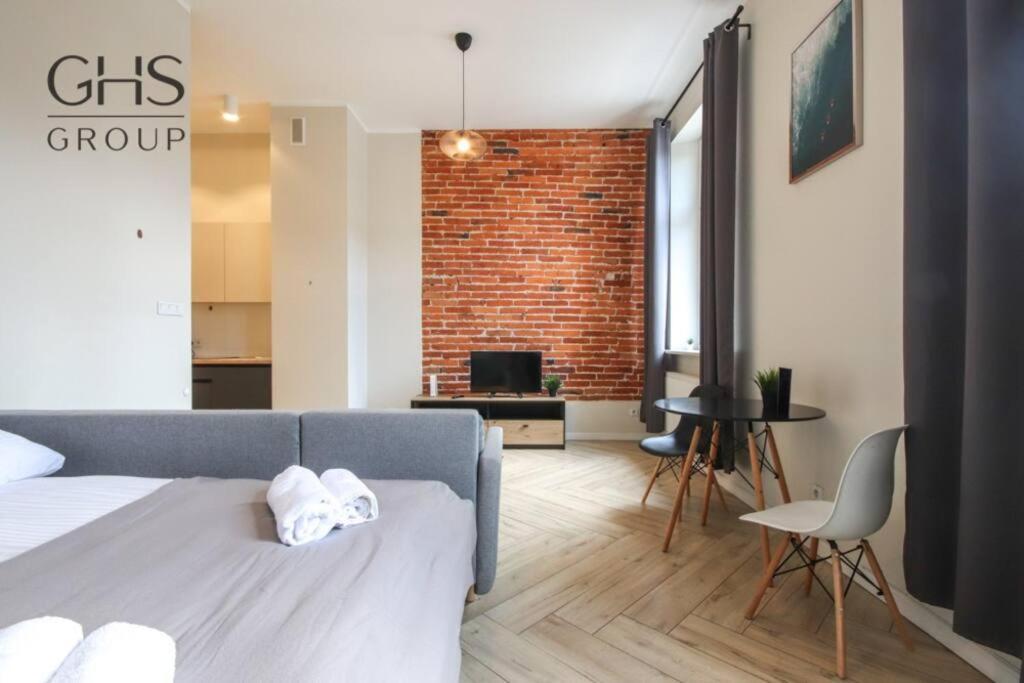 Piekny Apartament W Zabytkowej Kamienicy Krakow Bagian luar foto